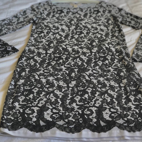 MICHAEL KORS NWT l/s lace pattern dress. Size Sm. - Picture 7 of 10